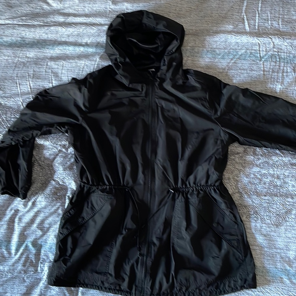 Ladies’ Nylon Windbreaker